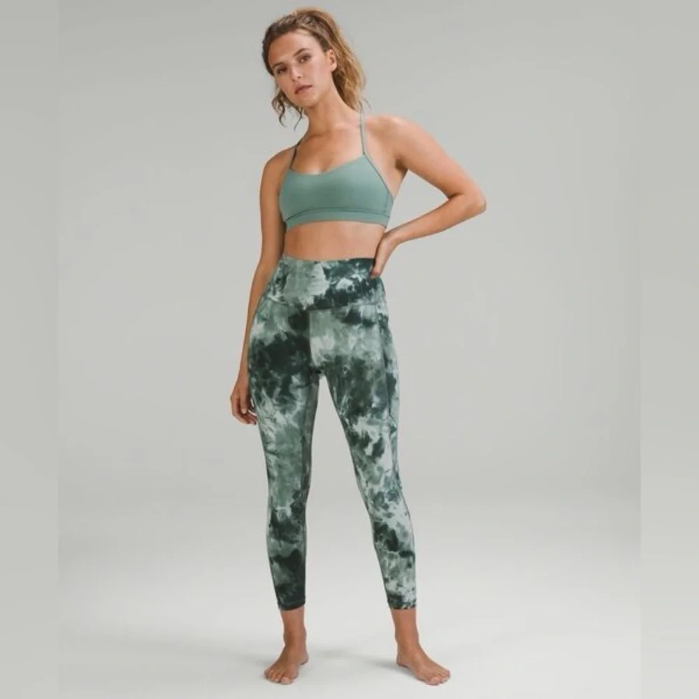Lululemon Flow Y Nulu Bra